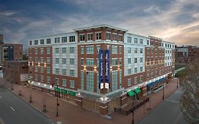 Hampton Inn Portland Downtown Waterfront